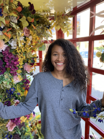 Claire in flower shop Claire in flower shop