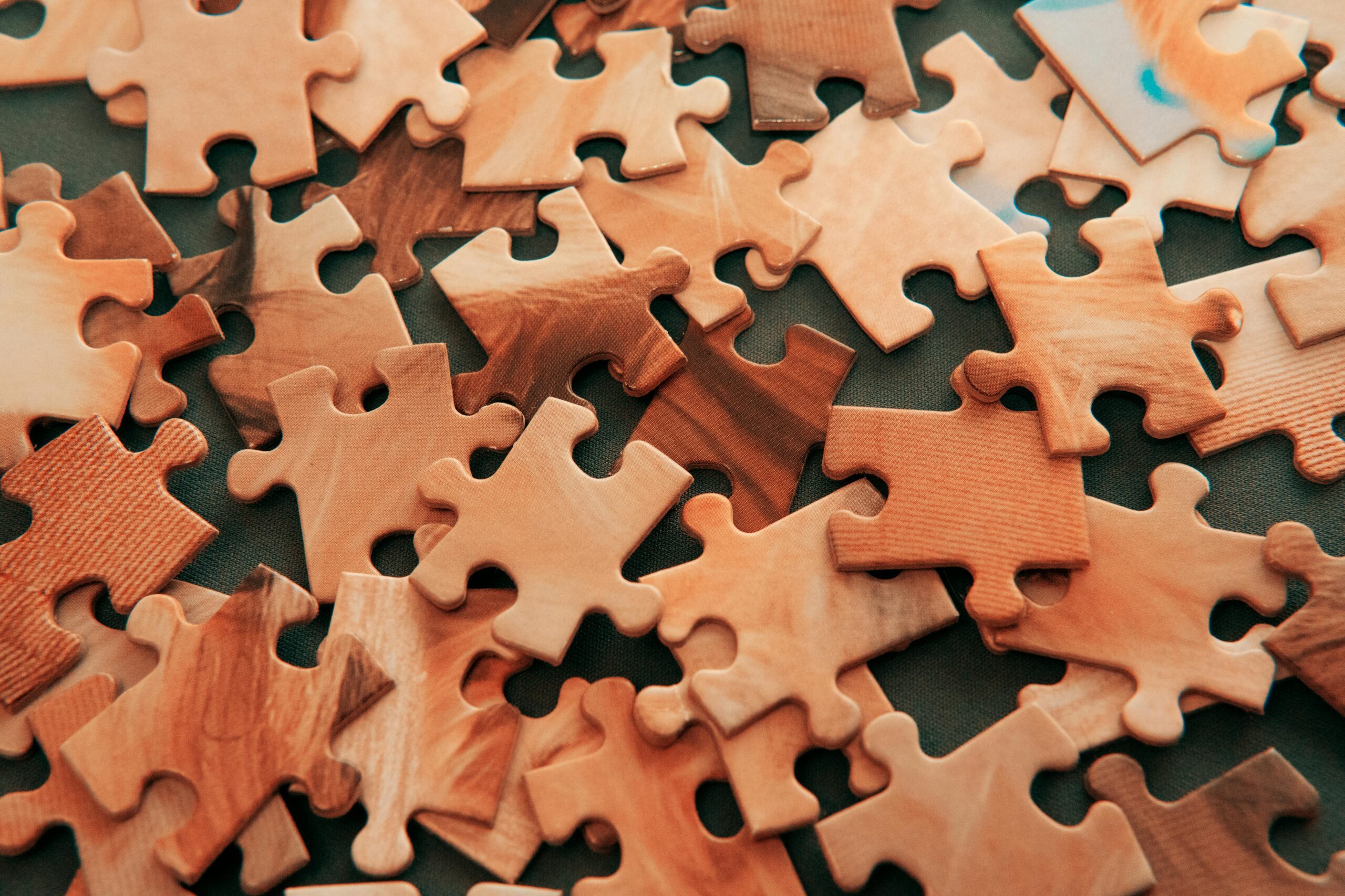 Understanding Schizoaffective Disorder Diagnosis Puzzle pieces representing the complexity of schizoaffective disorder diagnosis